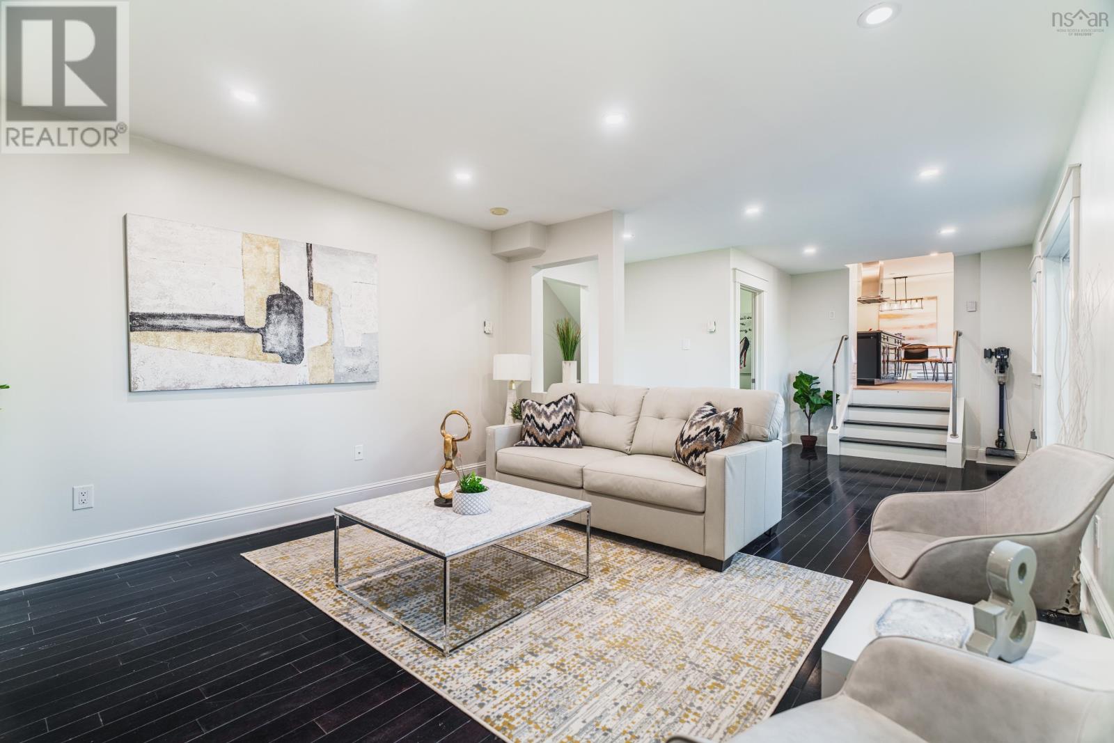 Property 2 of 45 of 11 Laurentian Drive