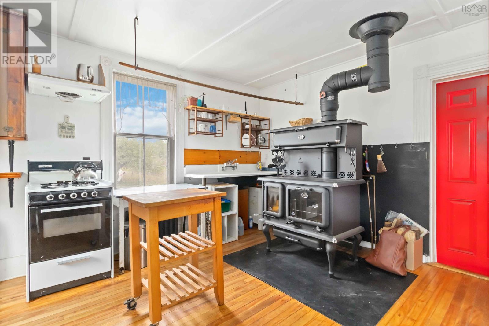 Property 5 of 50 of 581 Stanburne Road