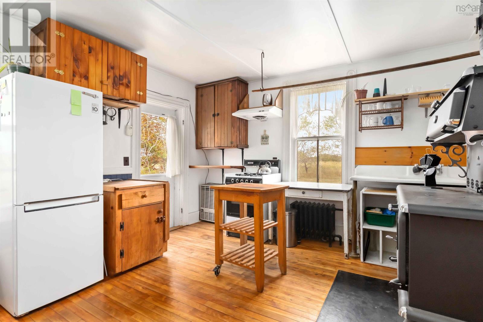 Property 38 of 50 of 581 Stanburne Road