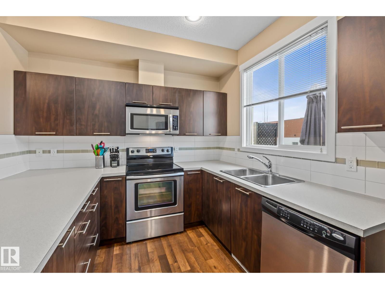 #9 6075 SCHONSEE WY NW, Edmonton