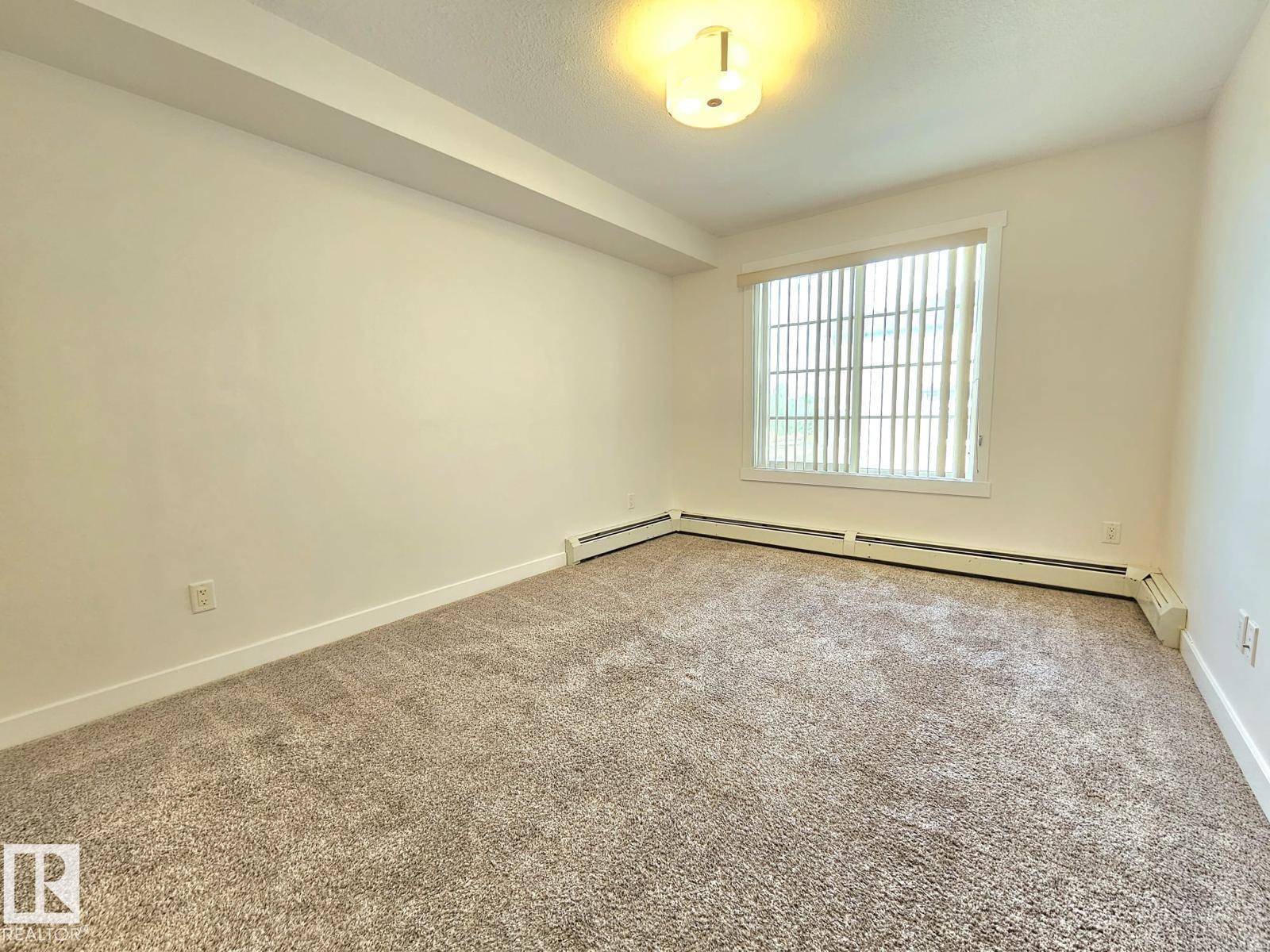 #205 3670 139 AV NW, Edmonton