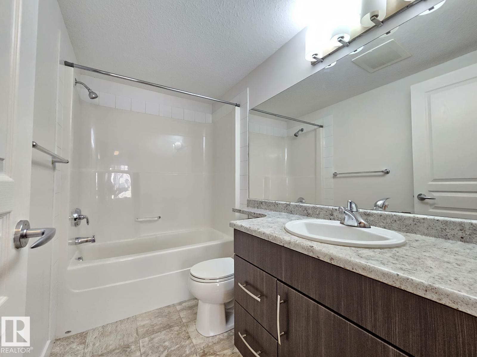 #205 3670 139 AV NW, Edmonton