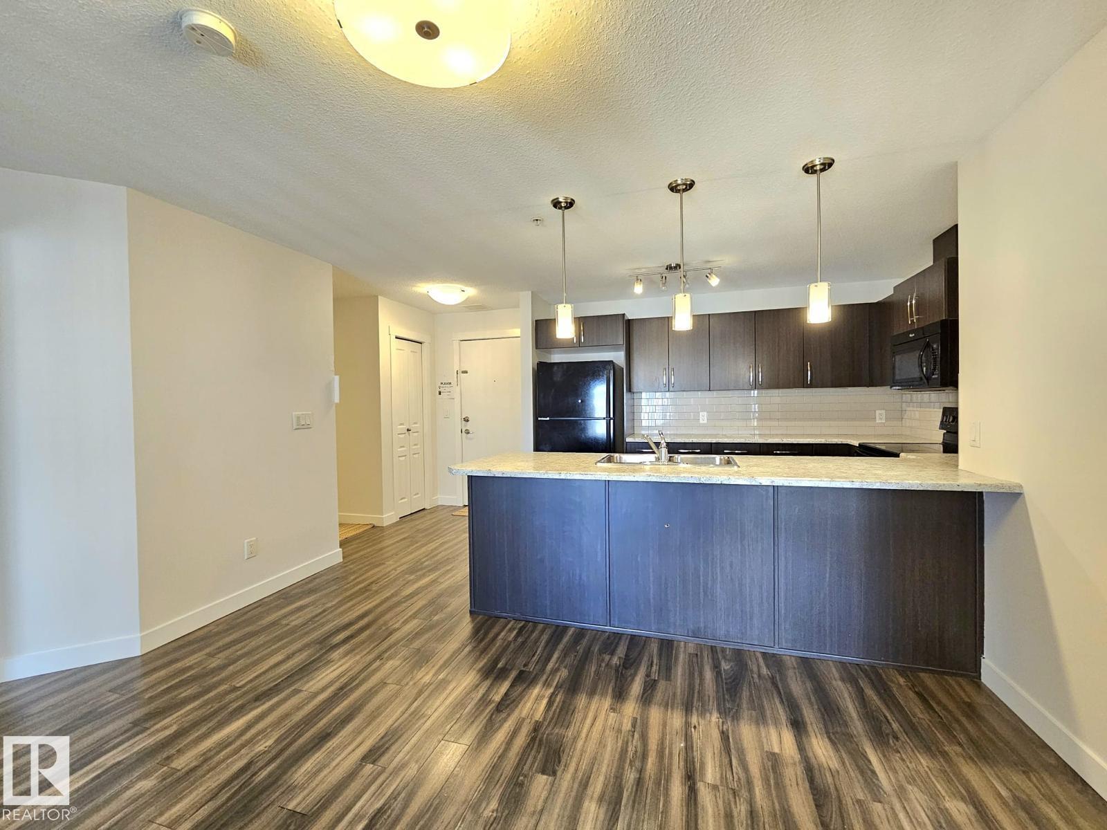 #205 3670 139 AV NW, Edmonton