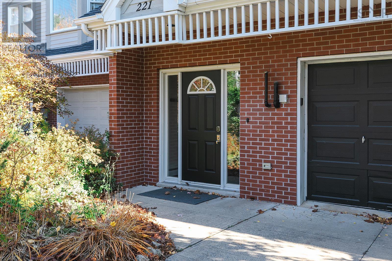 Property 2 of 47 of 221 Spinnaker Drive