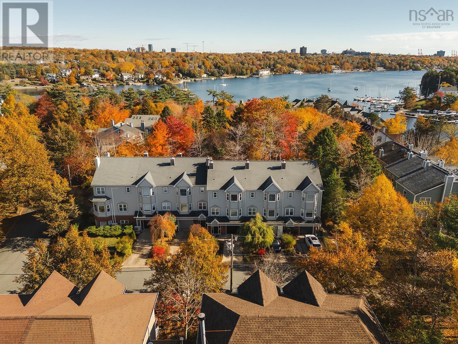 Property 24 of 47 of 221 Spinnaker Drive