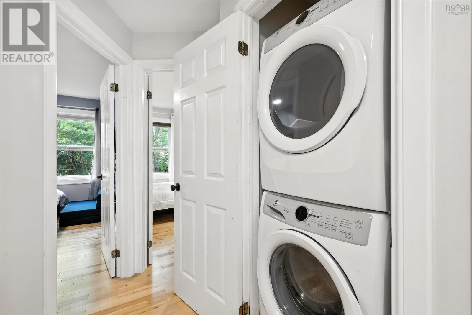 Property 7 of 47 of 221 Spinnaker Drive