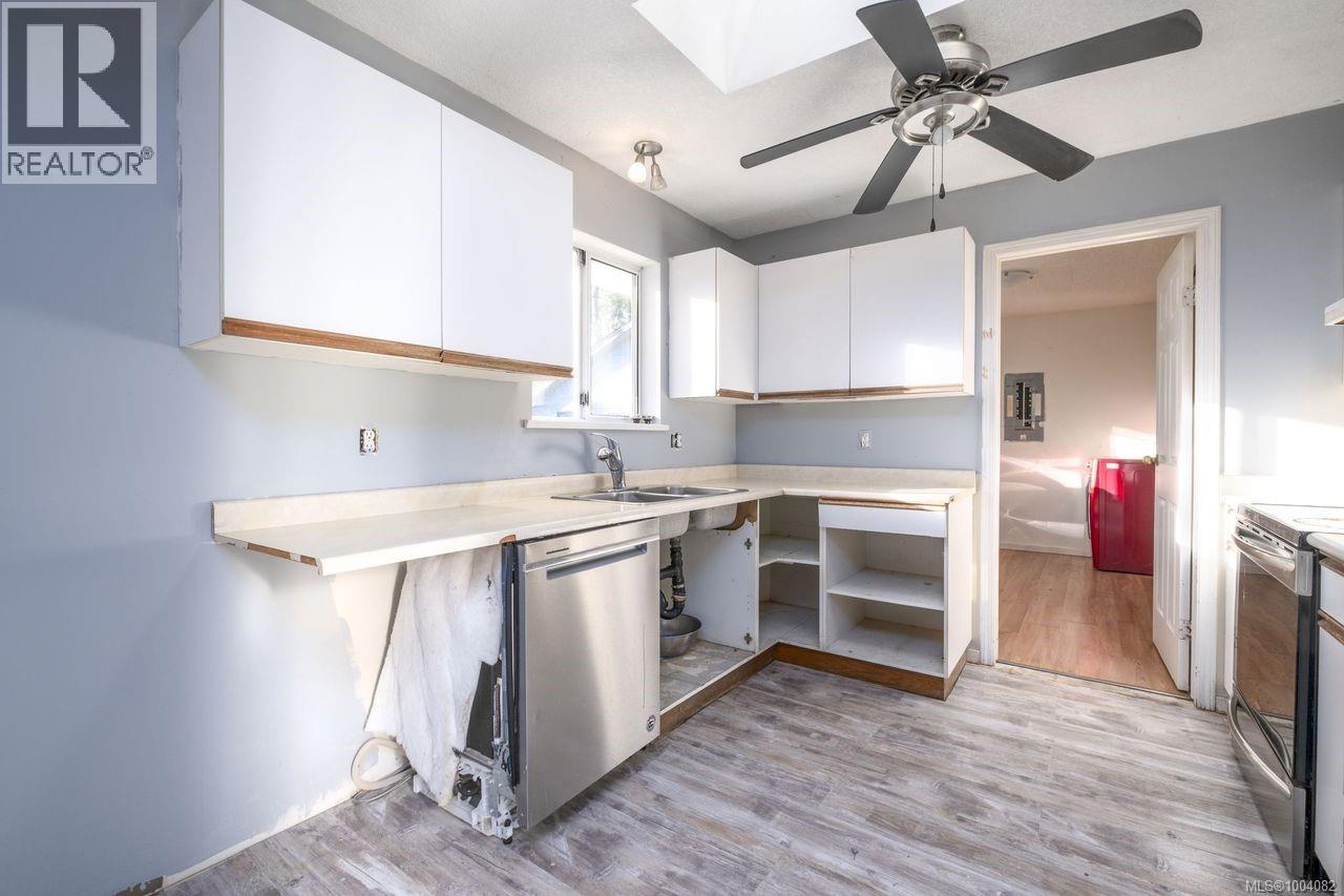 1526 Stag Rd, Campbell River