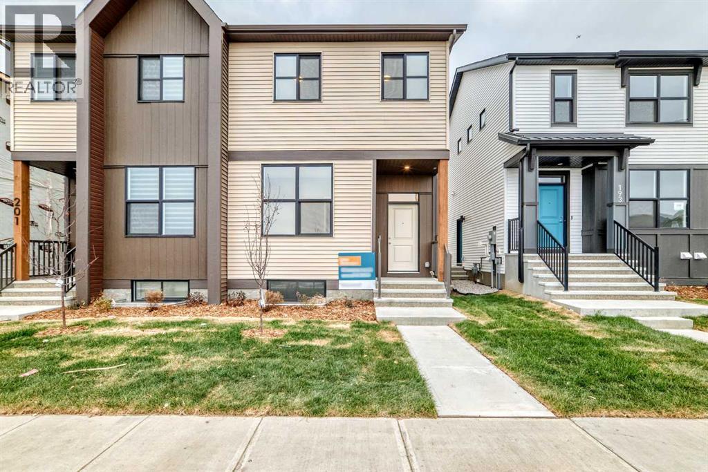 Single Family House for Sale in  Hotchkiss Road SE Hotchkiss Calgary 