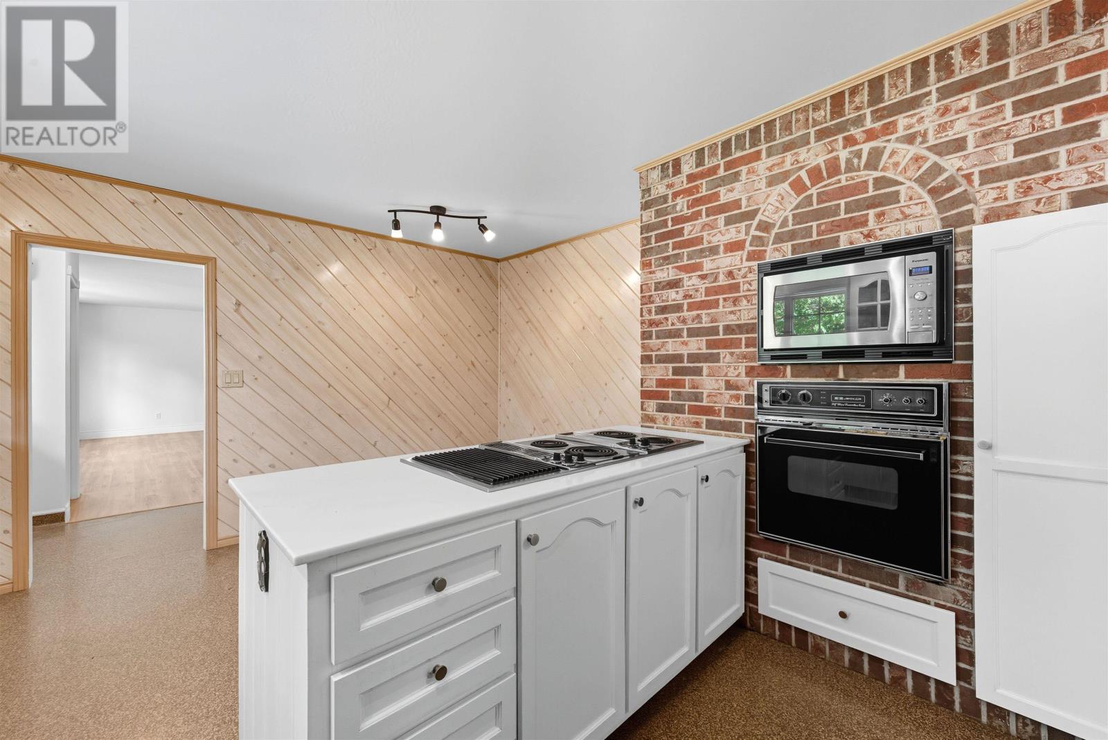 Property 37 of 50 of 206 Lakeview Road