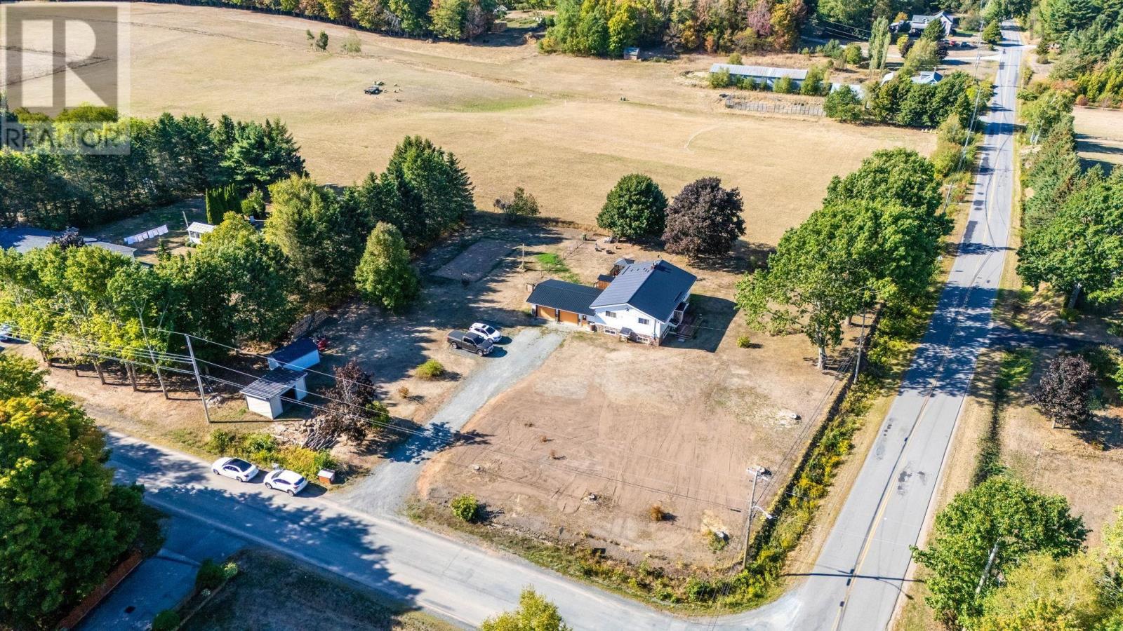 Property 42 of 50 of 387 Lawrence Road