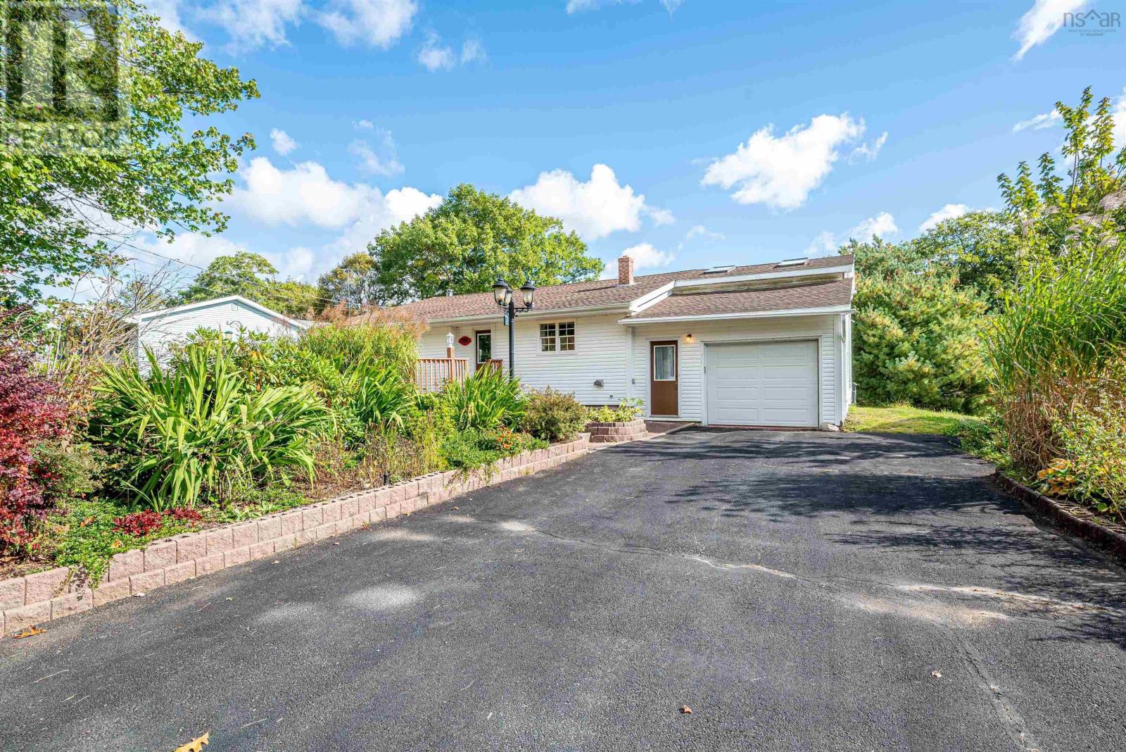 Property 28 of 50 of 206 Lakeview Road