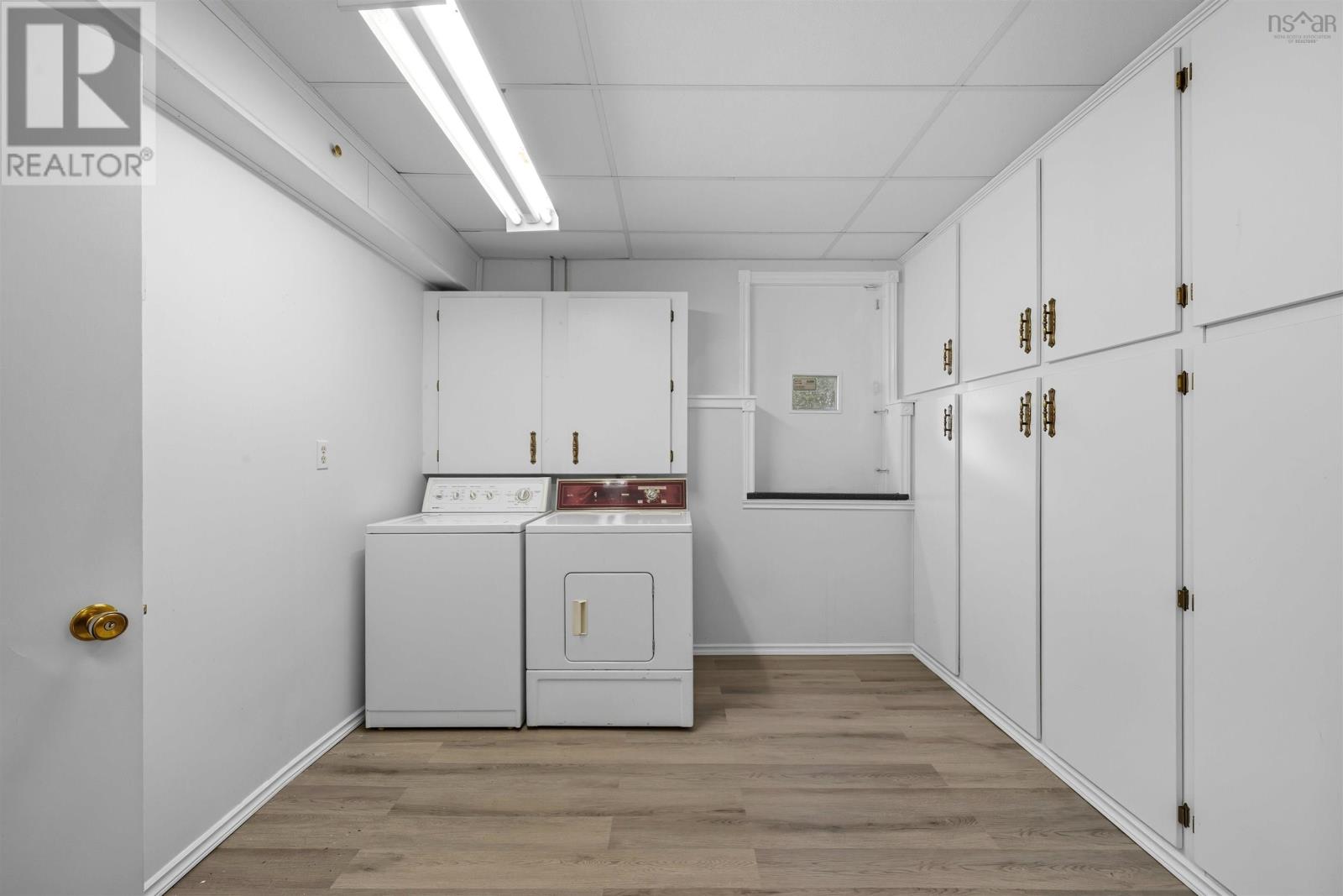 Property 14 of 50 of 206 Lakeview Road