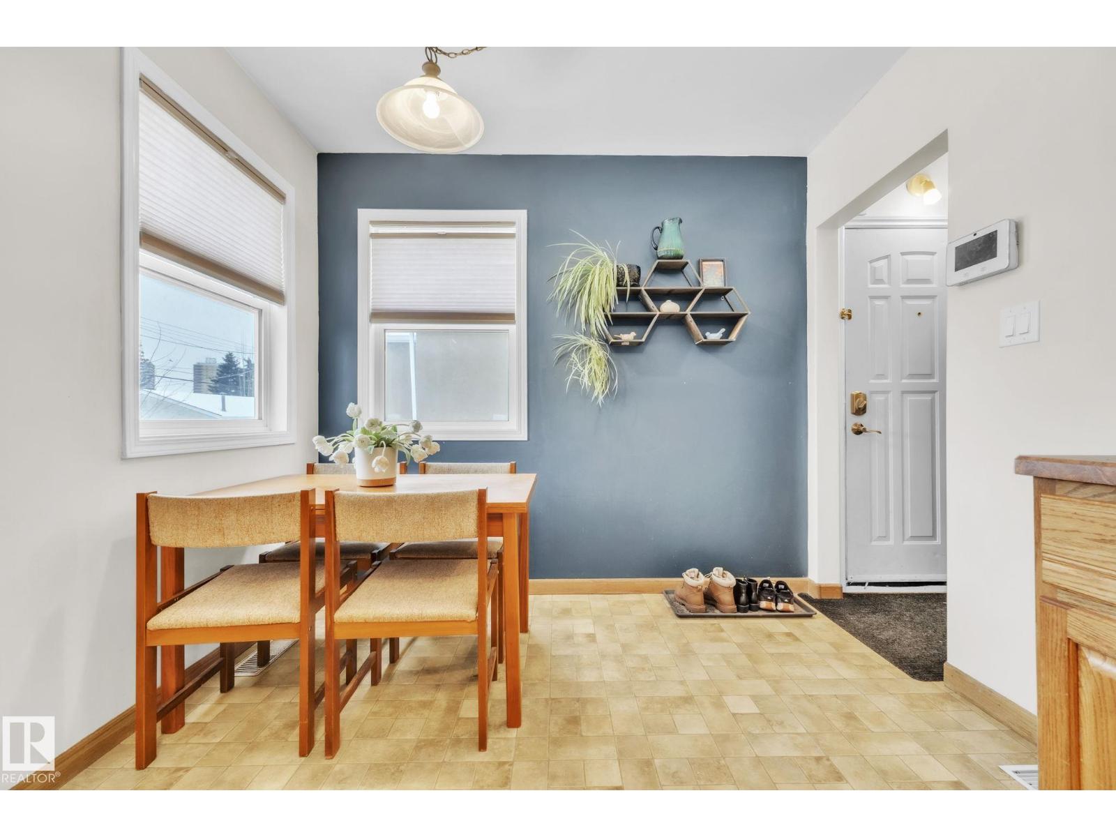 10851 92 ST NW, Edmonton