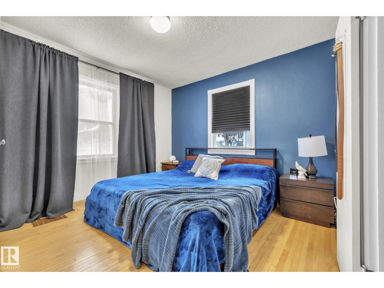 10851 92 ST NW, Edmonton