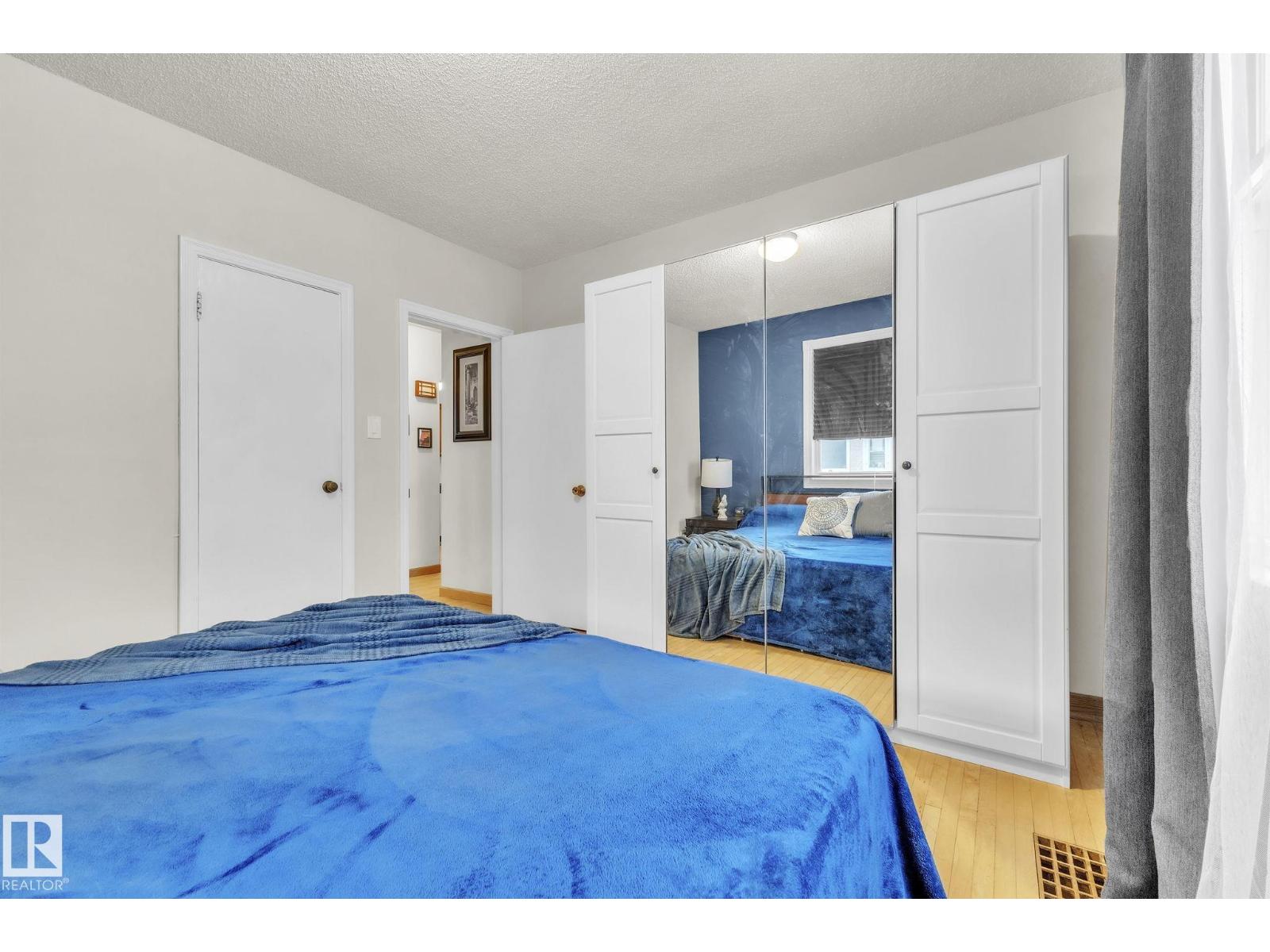 10851 92 ST NW, Edmonton