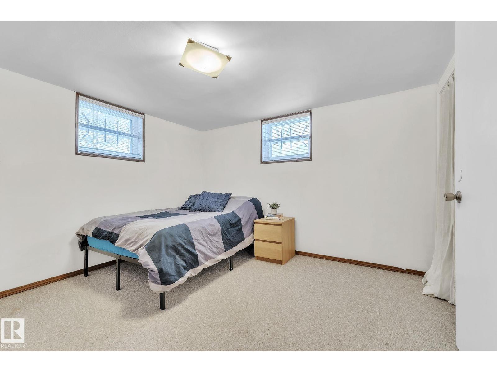 10851 92 ST NW, Edmonton