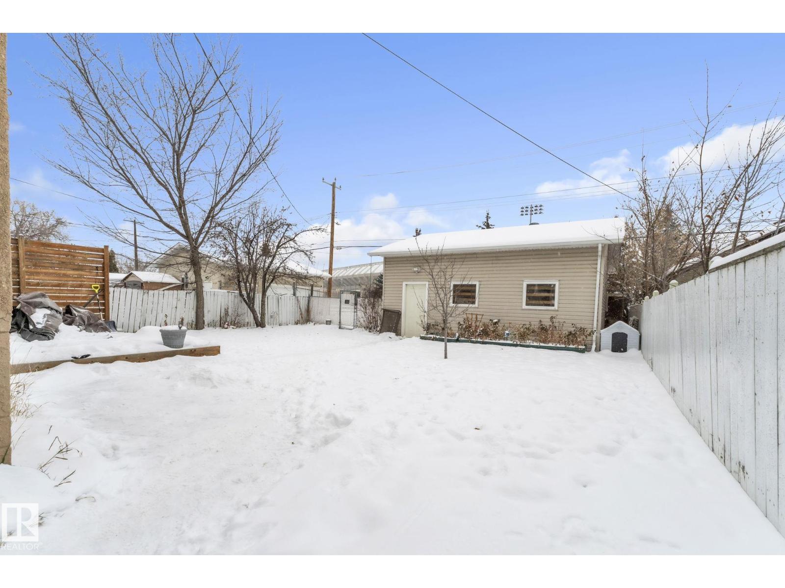 10851 92 ST NW, Edmonton