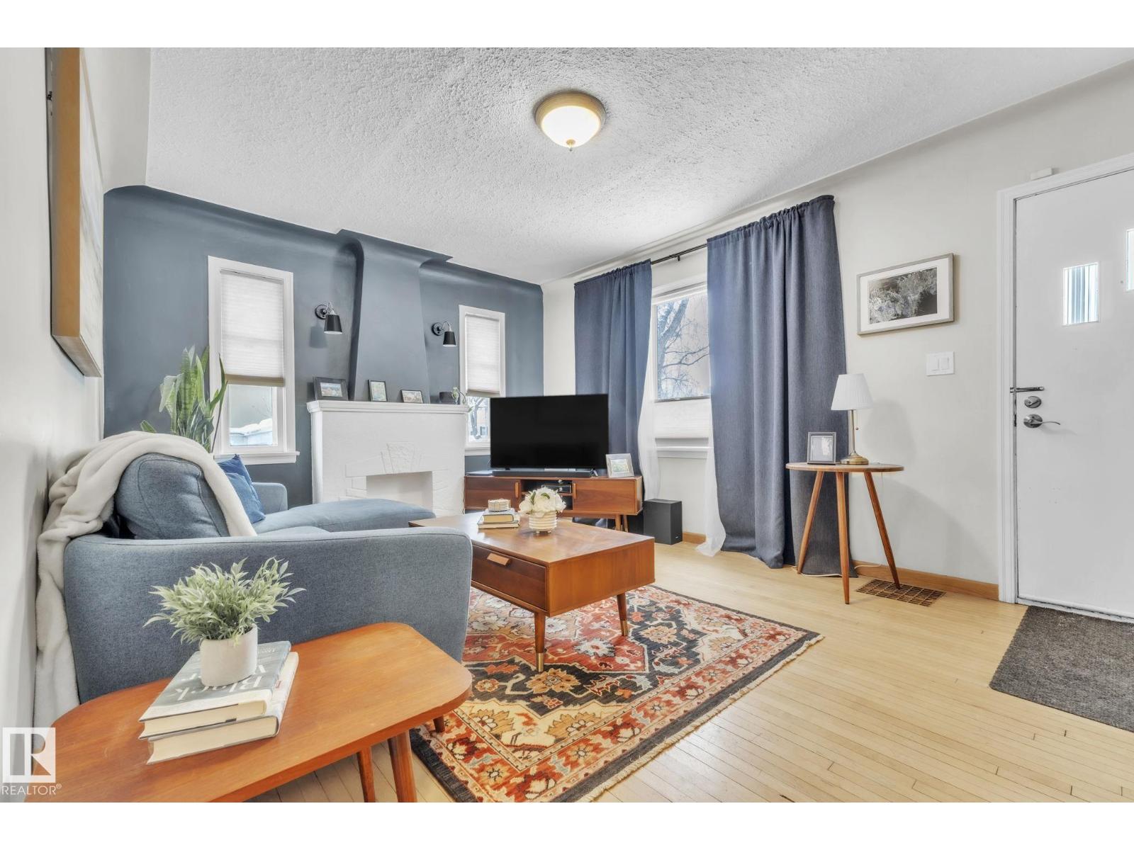 10851 92 ST NW, Edmonton