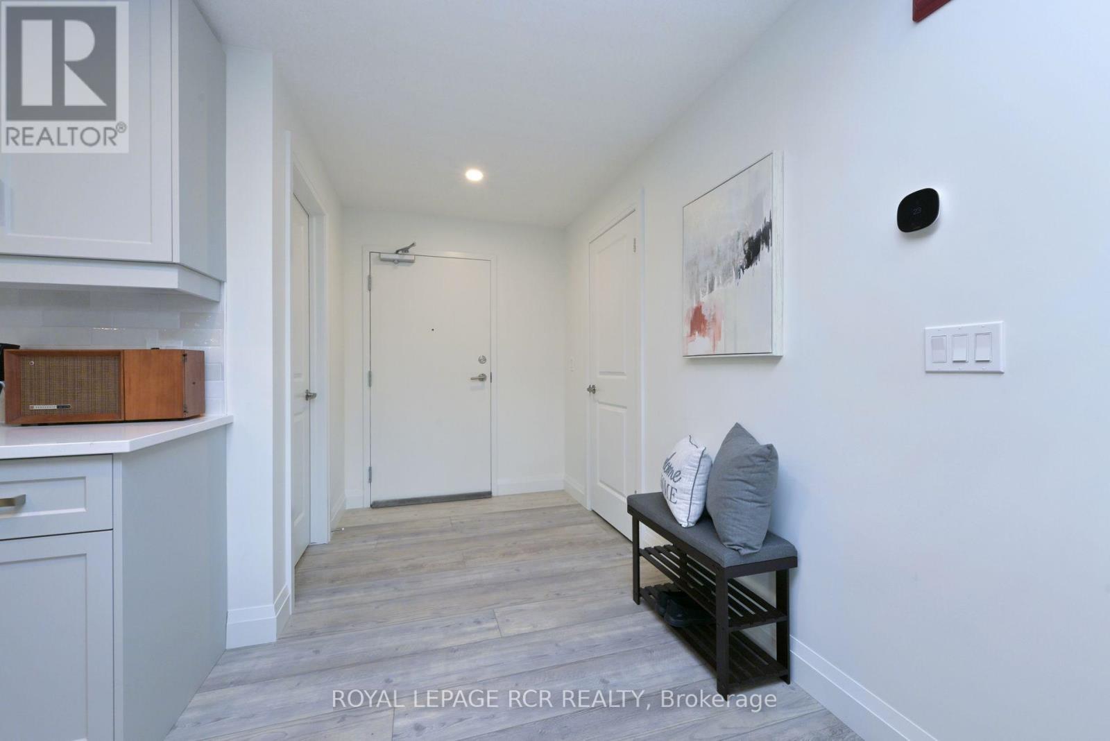 204 - 99B FARLEY ROAD - Photo 5 of 28, Centre Wellington (Fergus), Ontario