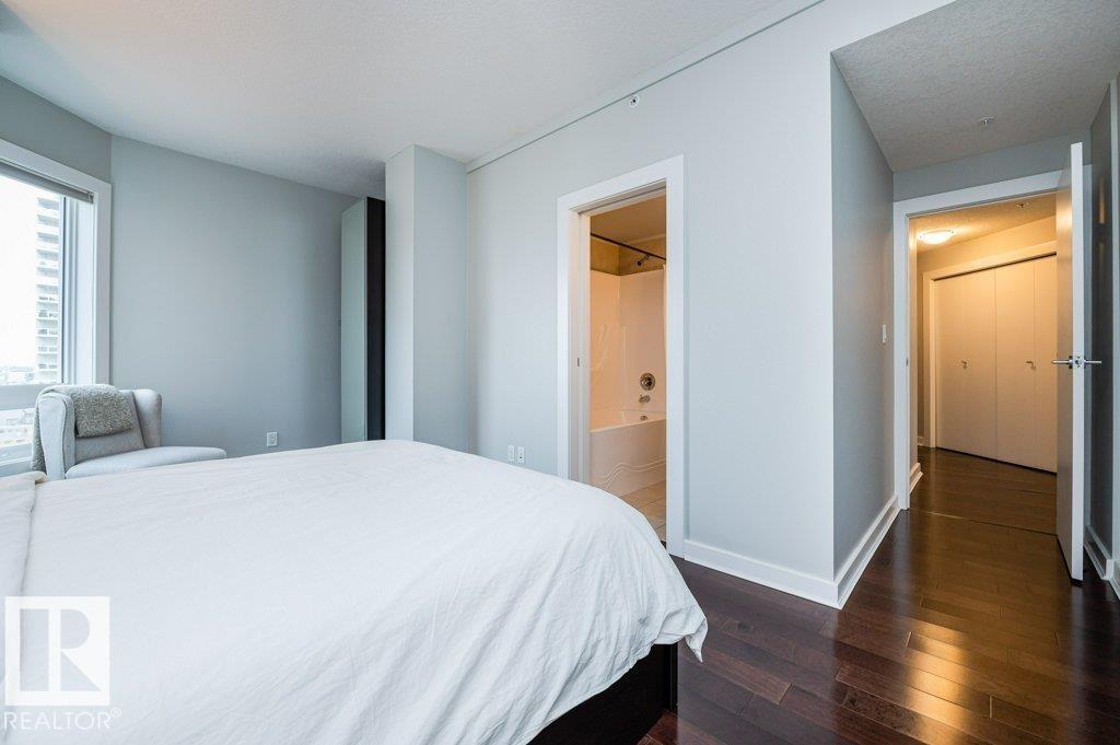 #1705 10152 104 ST NW, Edmonton