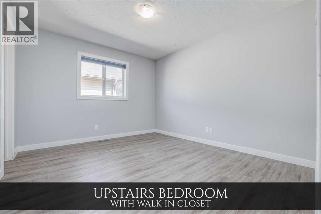 Single Family House for Sale in  Pantego Bay NW Panorama Hills Calgary 