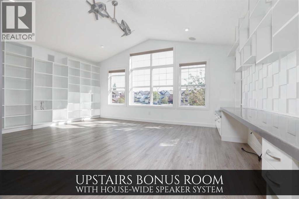 Single Family House for Sale in  Pantego Bay NW Panorama Hills Calgary 