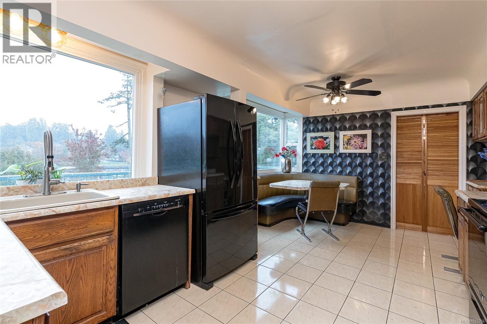  1178 Rhoda Lane, Esquimalt