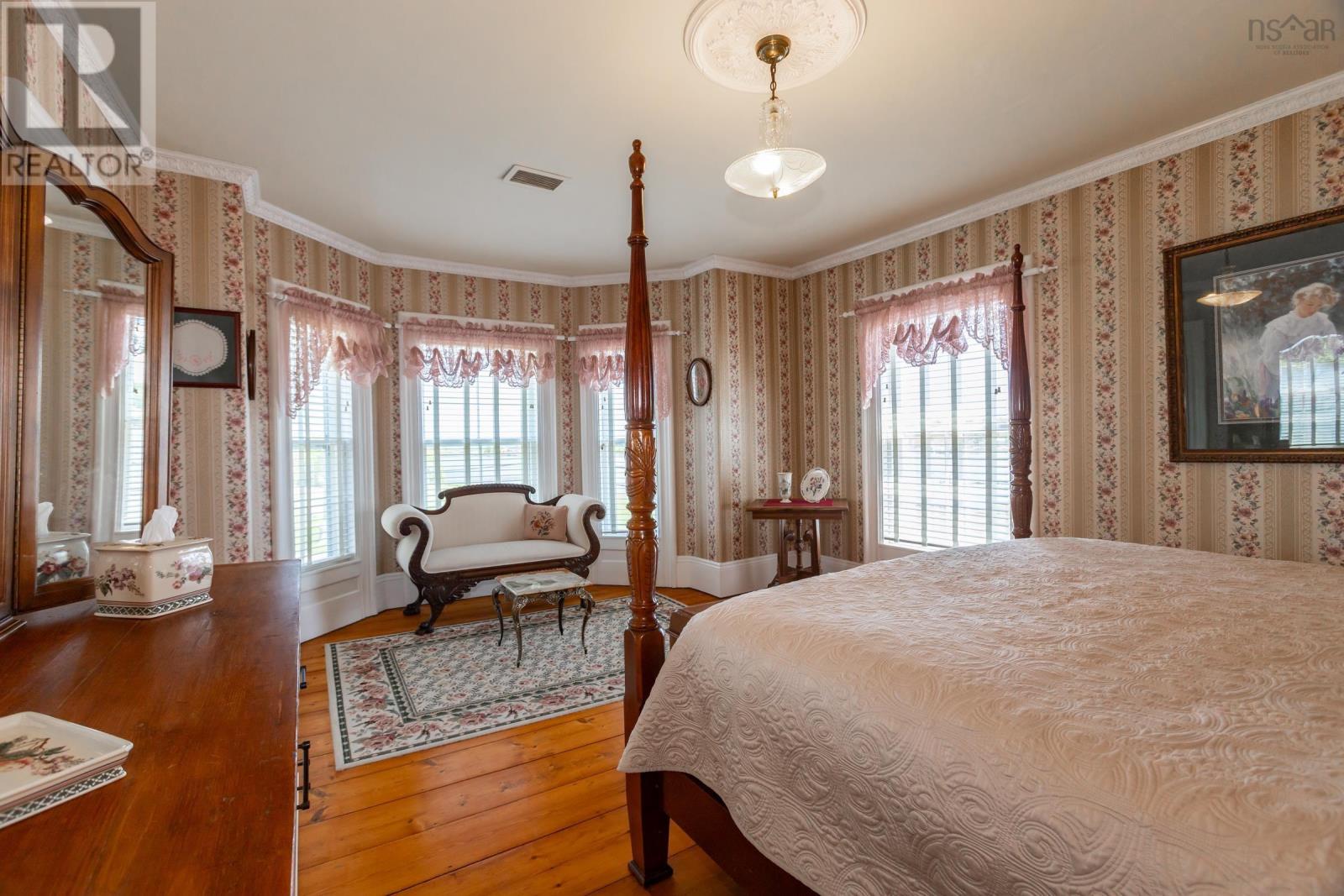 Property 29 of 50 of 5287 Granville Road