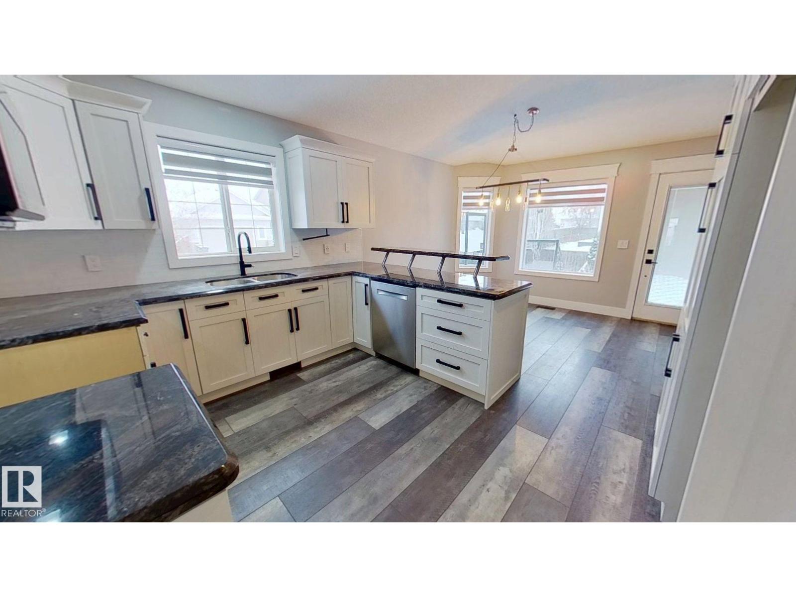 501 FORREST DR, Sherwood Park