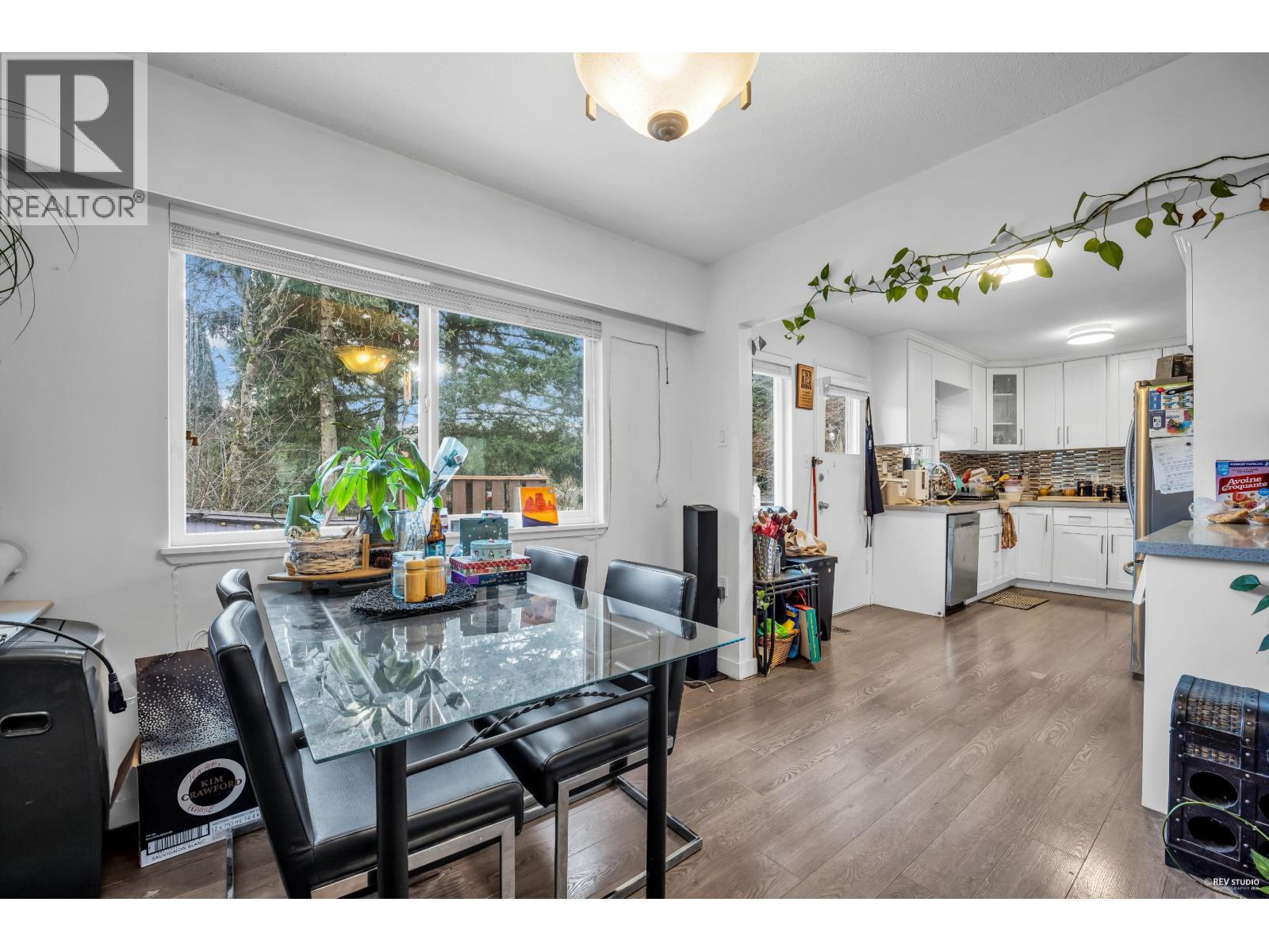 673 LOWELL COURT, Coquitlam