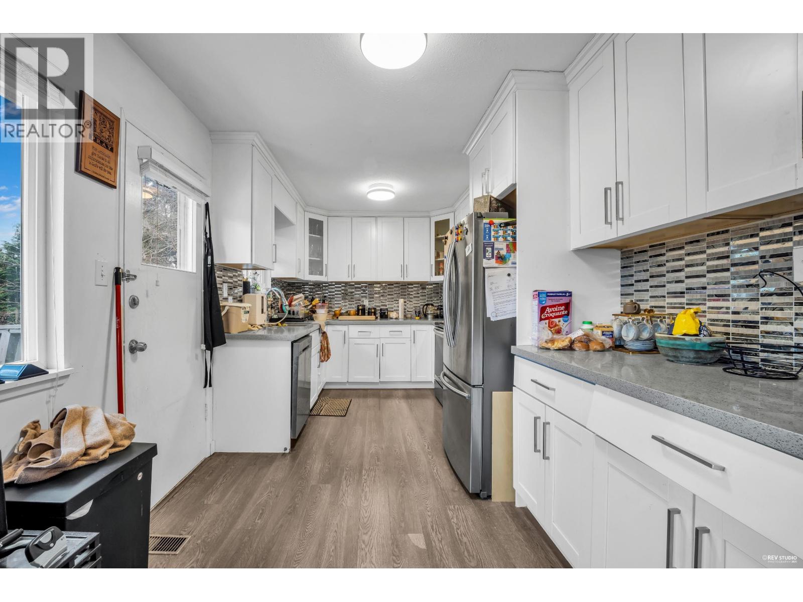 673 LOWELL COURT, Coquitlam