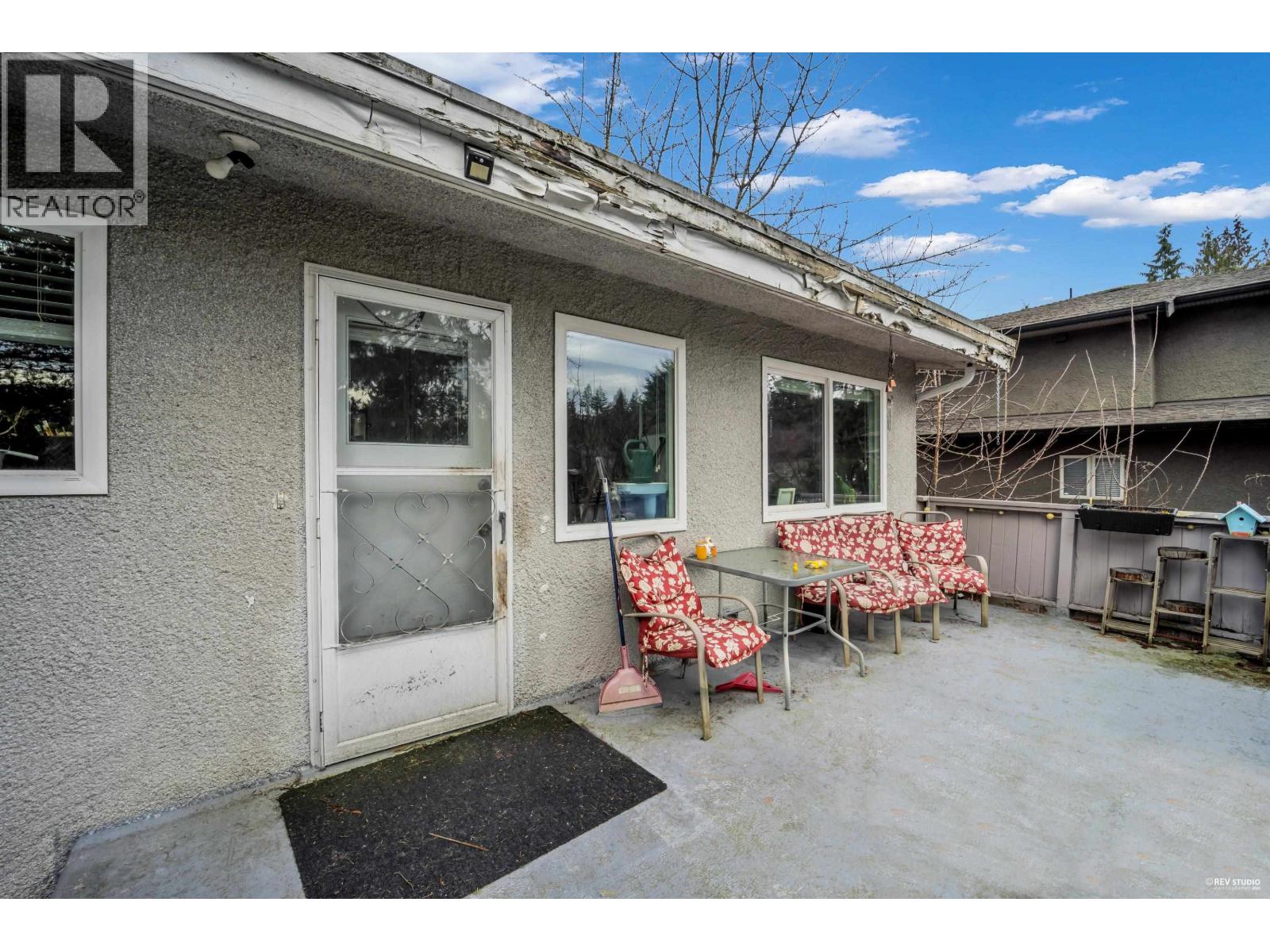 673 LOWELL COURT, Coquitlam