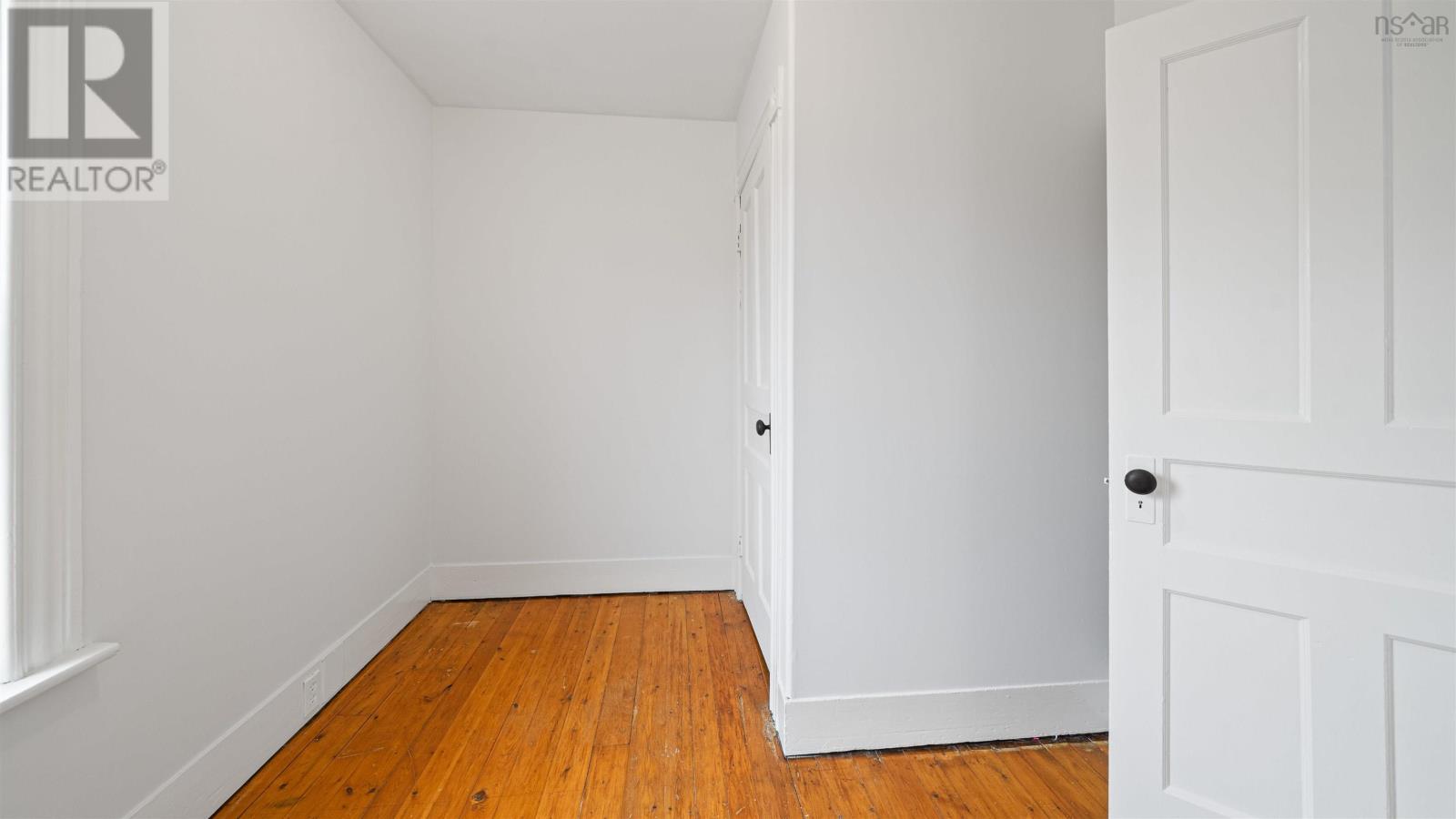 Property 9 of 37 of 515 Pleasant Street