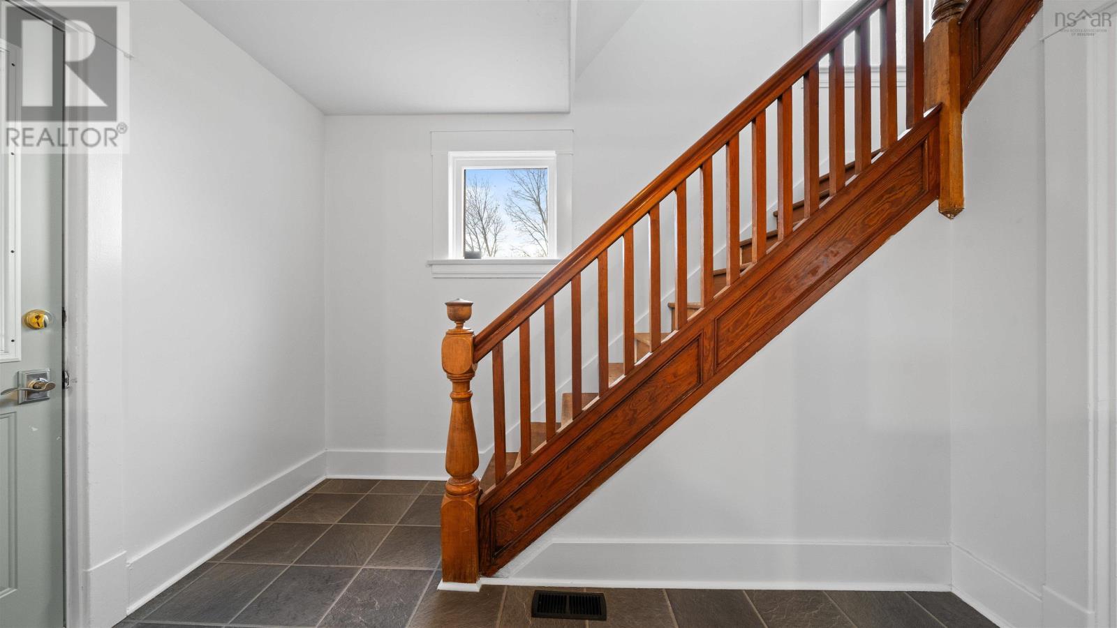 Property 3 of 37 of 515 Pleasant Street