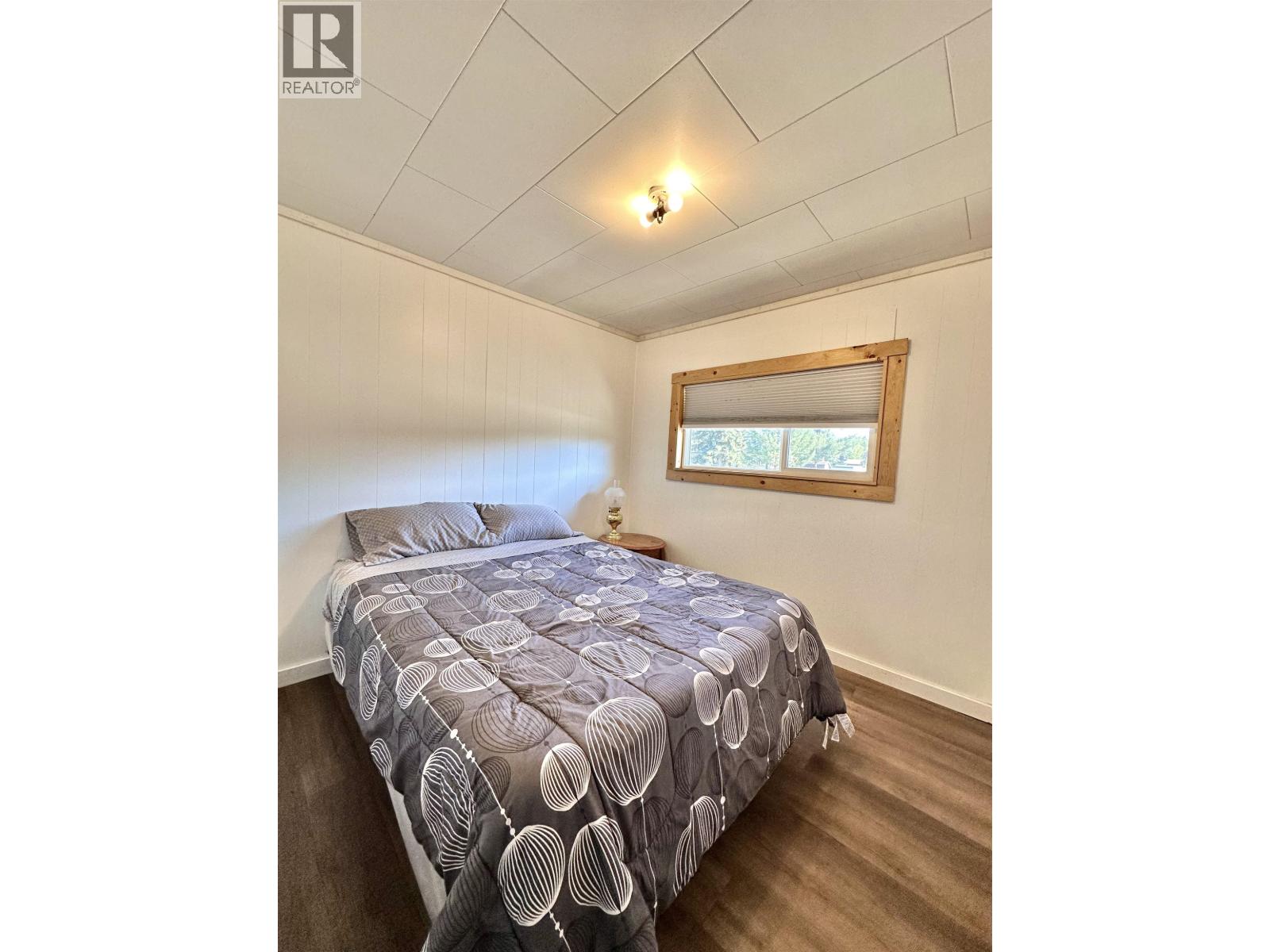 1300 2ND AVENUE - 18