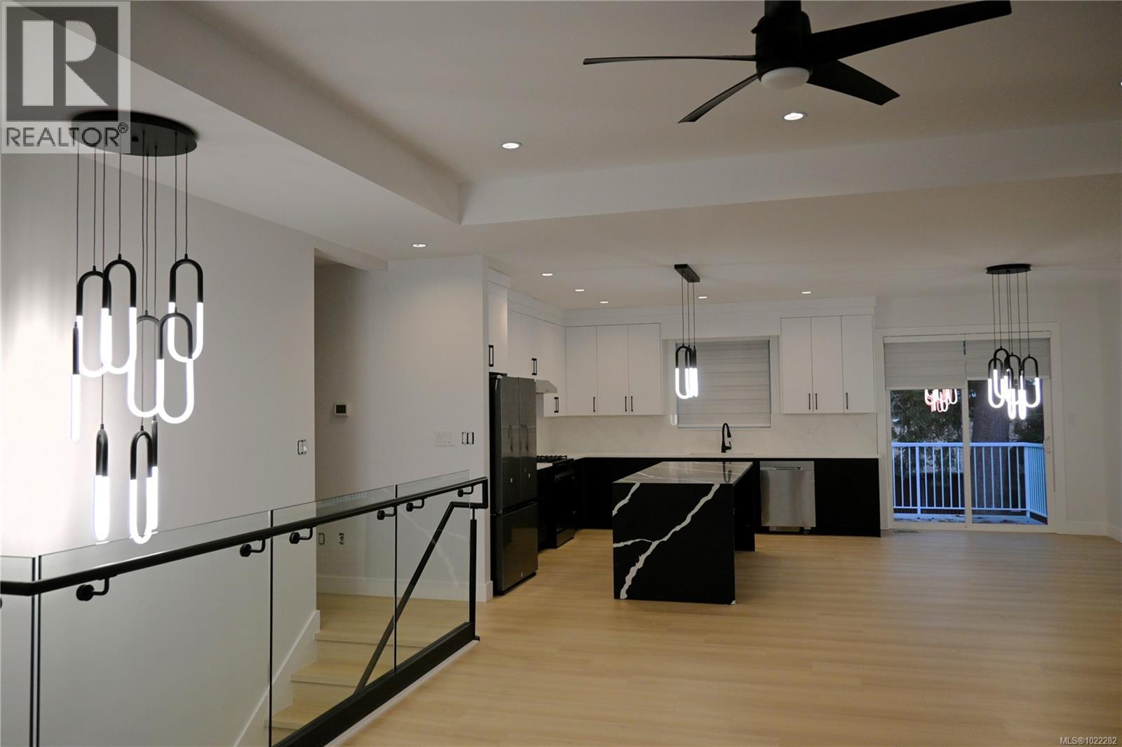 610 Rotayo Rd - Photo 5 of 22, Nanaimo, British Columbia