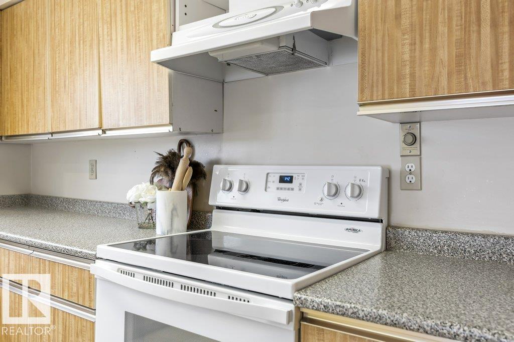 25 SUNNYSIDE CR, St. Albert