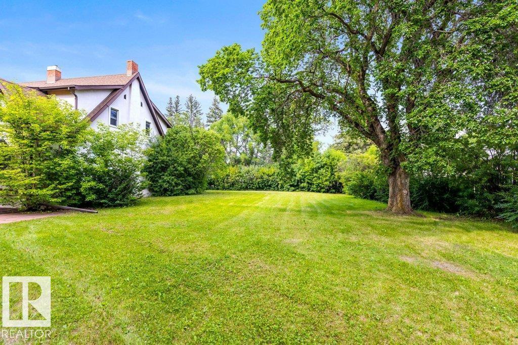 25 SUNNYSIDE CR, St. Albert