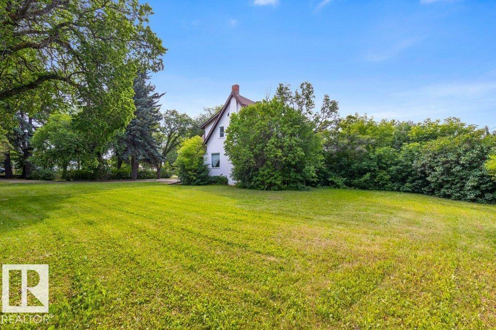 25 SUNNYSIDE CR, St. Albert