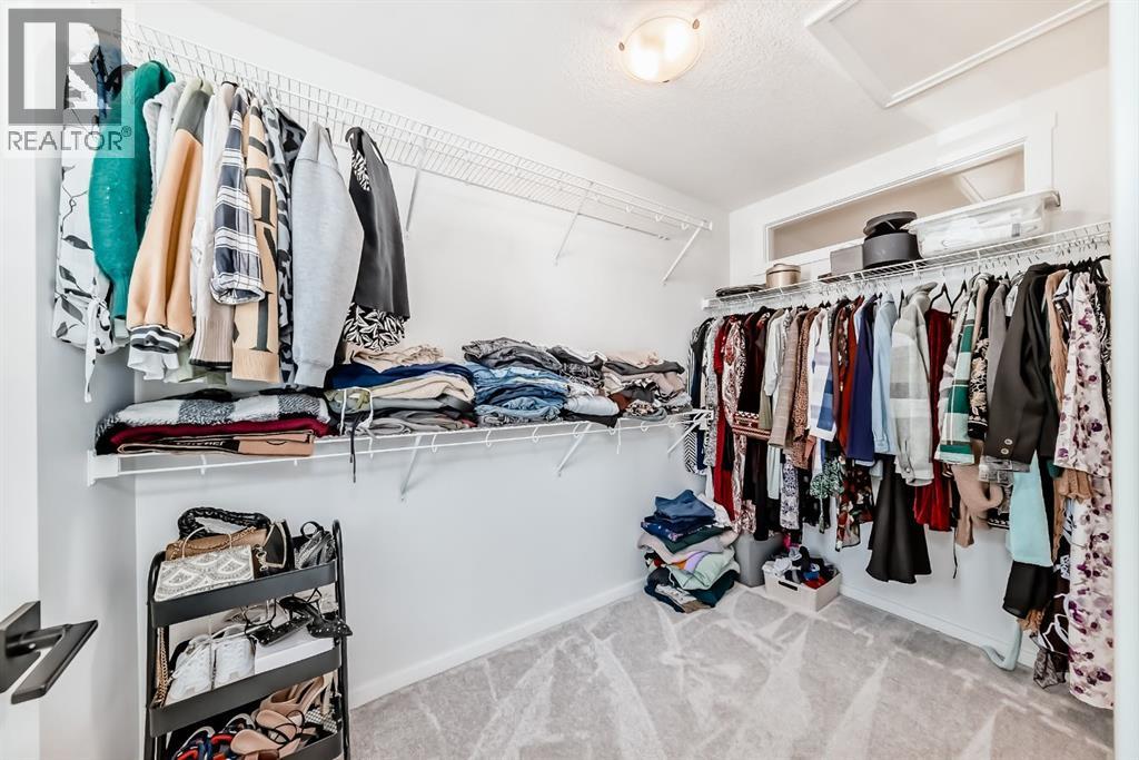 215 148 Avenue NW, Calgary, Alberta