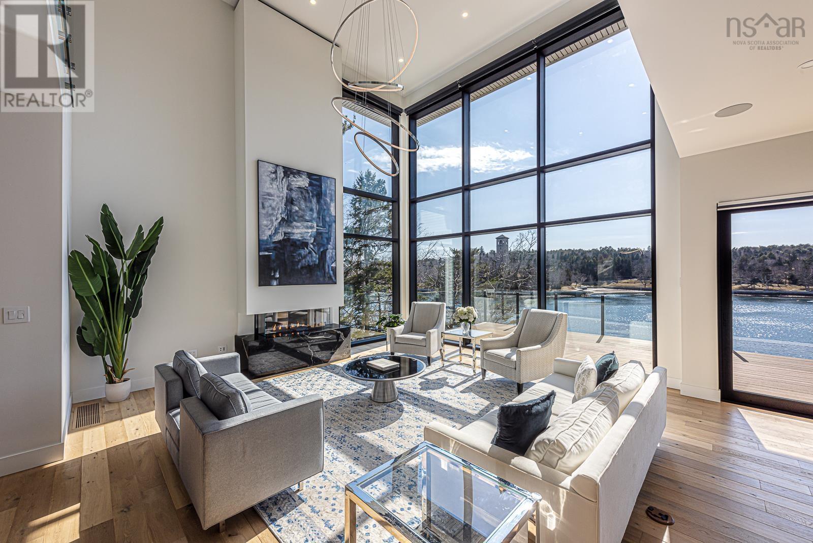 Property 37 of 49 of 1160 Rockcliffe Street