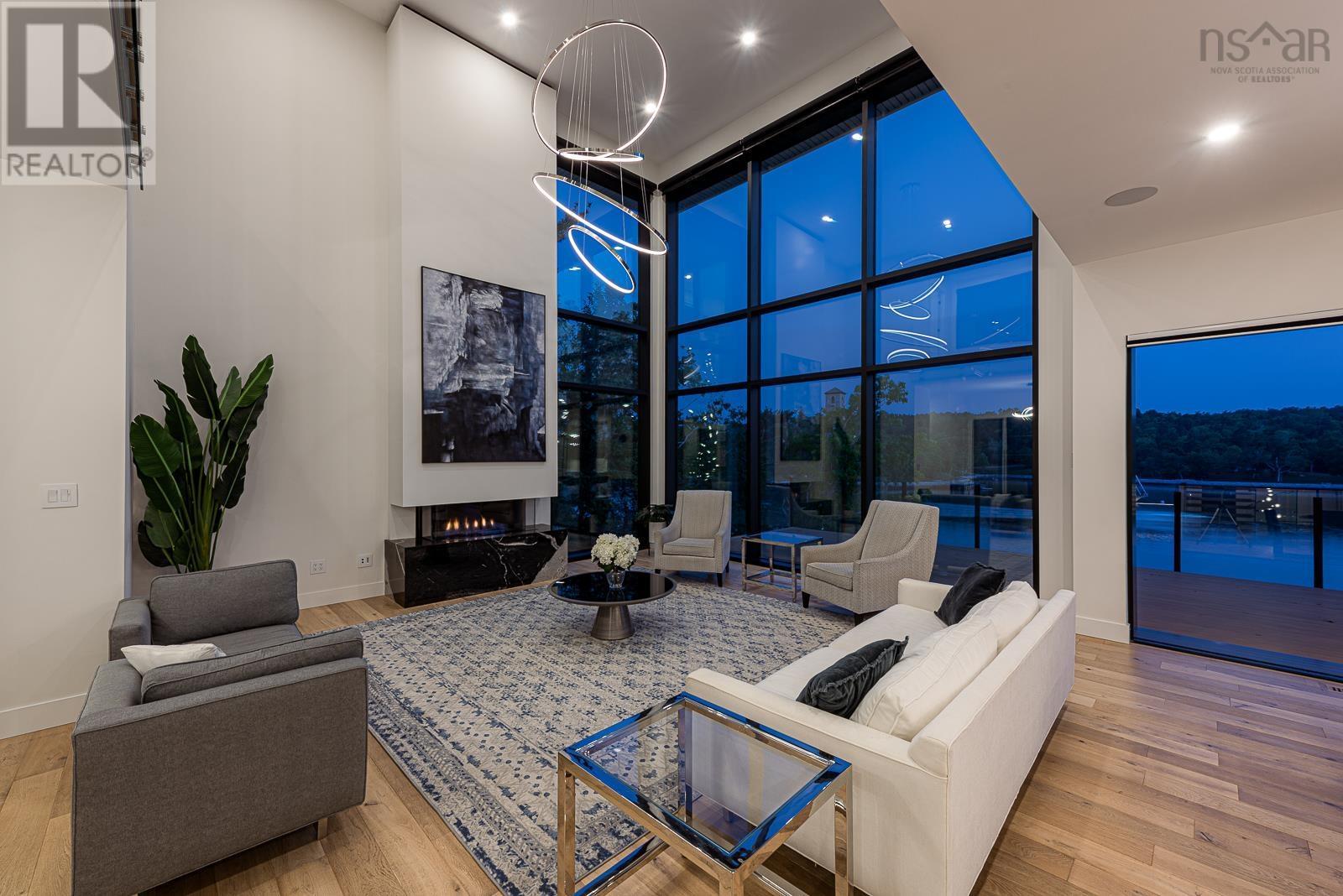 Property 46 of 49 of 1160 Rockcliffe Street