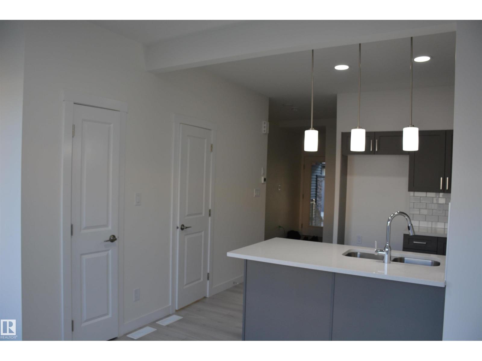 #72 2710 66 Street SW, Edmonton