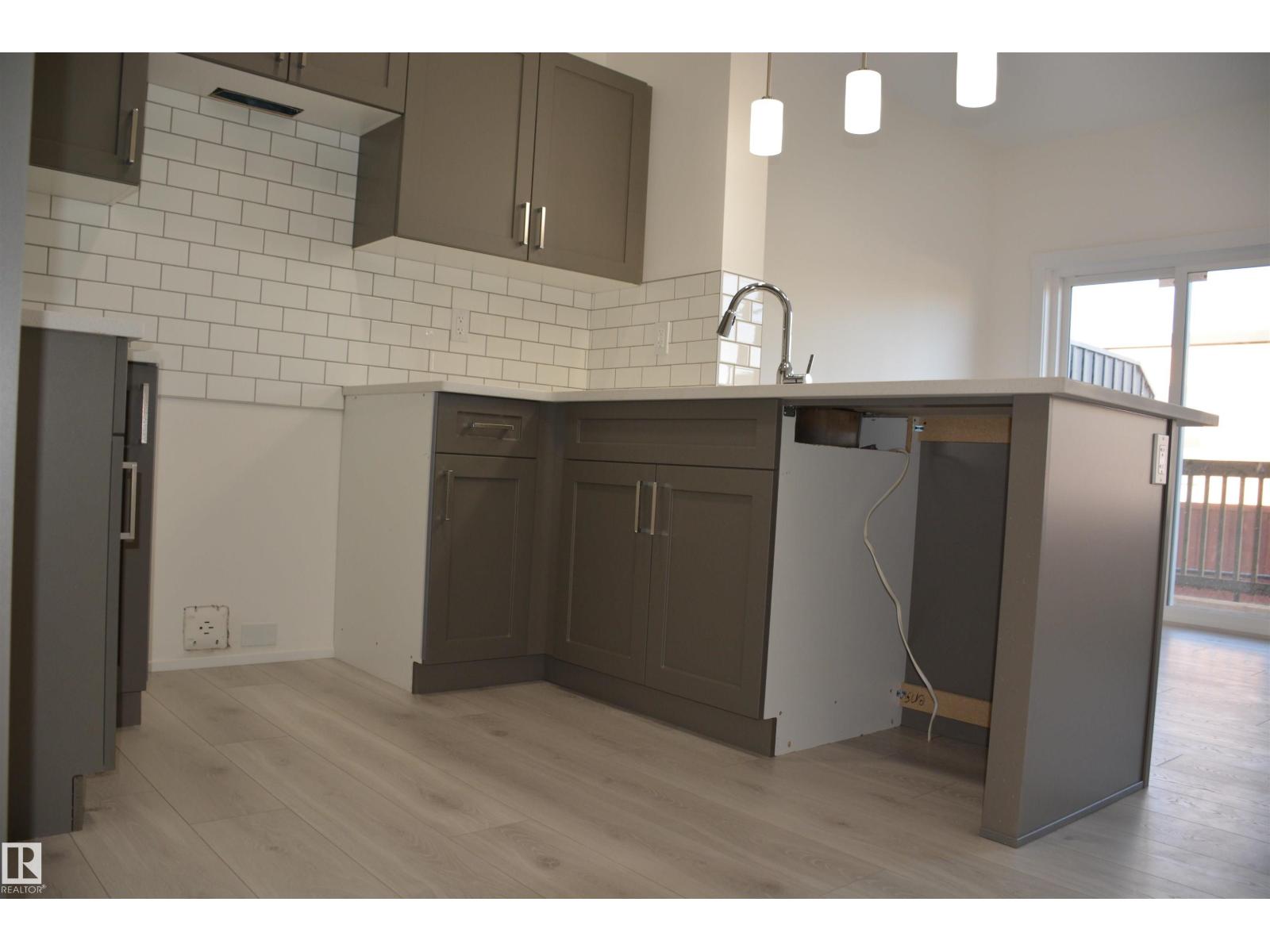 #72 2710 66 Street SW, Edmonton