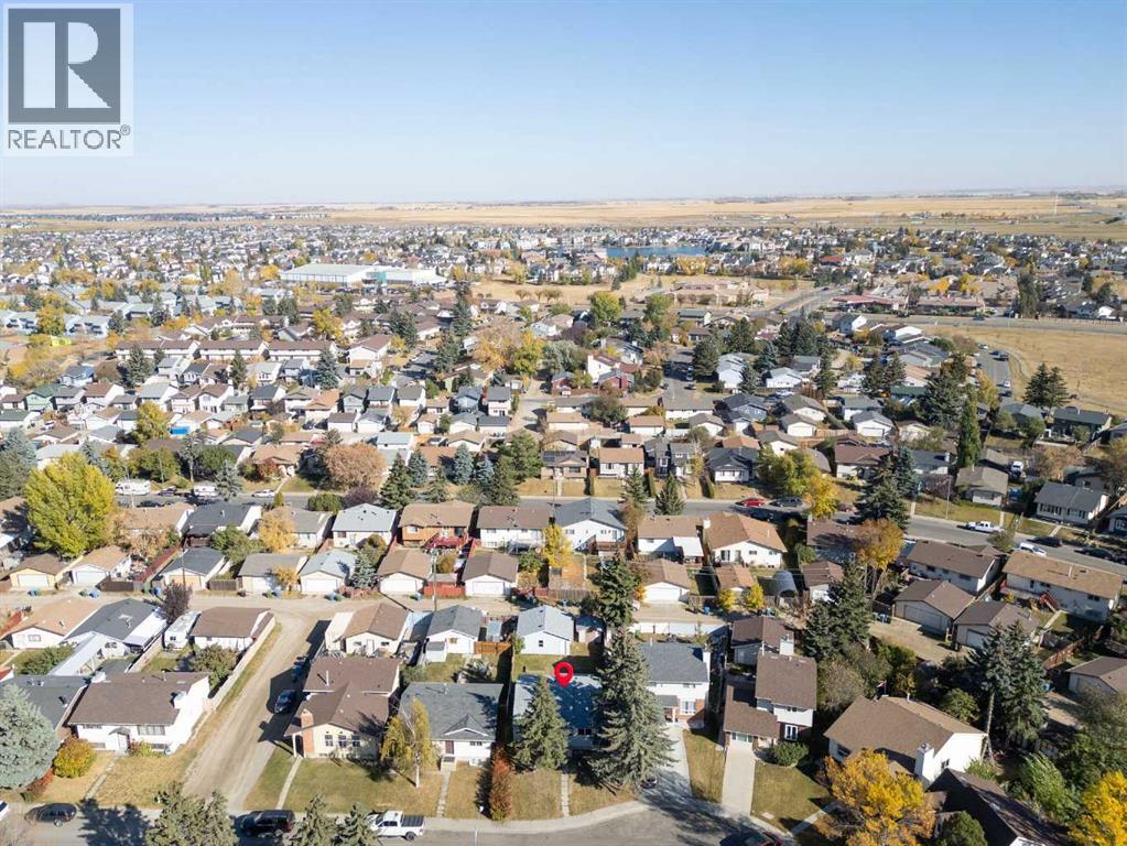 Single Family House Bungalow for Sale in  Fallswater Crescent NE Falconridge Calgary 