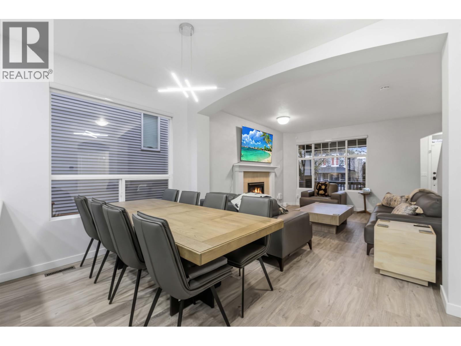 10256 243A STREET, Maple Ridge