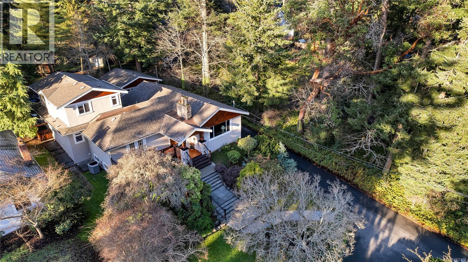 2229 Arbutus Rd, Saanich