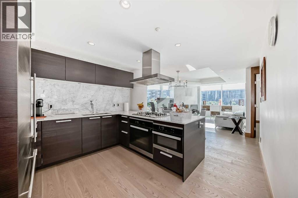 Single Family House for Sale in    Avenue SW Eau Claire Calgary 