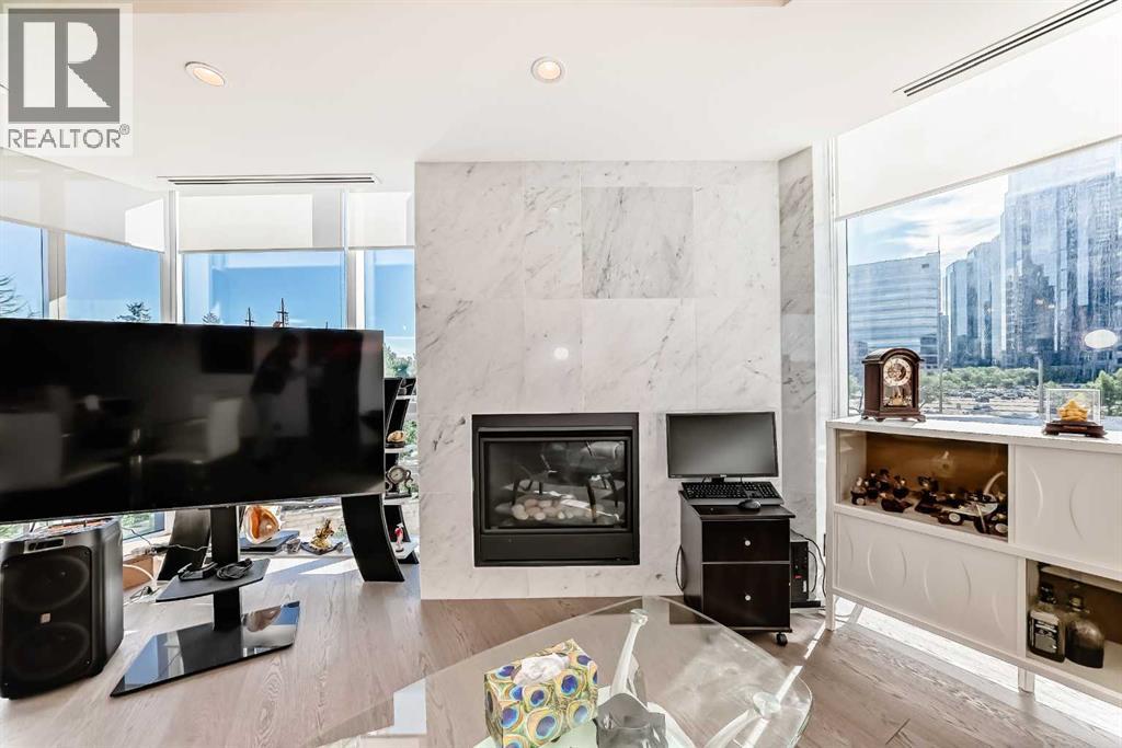 Single Family House for Sale in    Avenue SW Eau Claire Calgary 