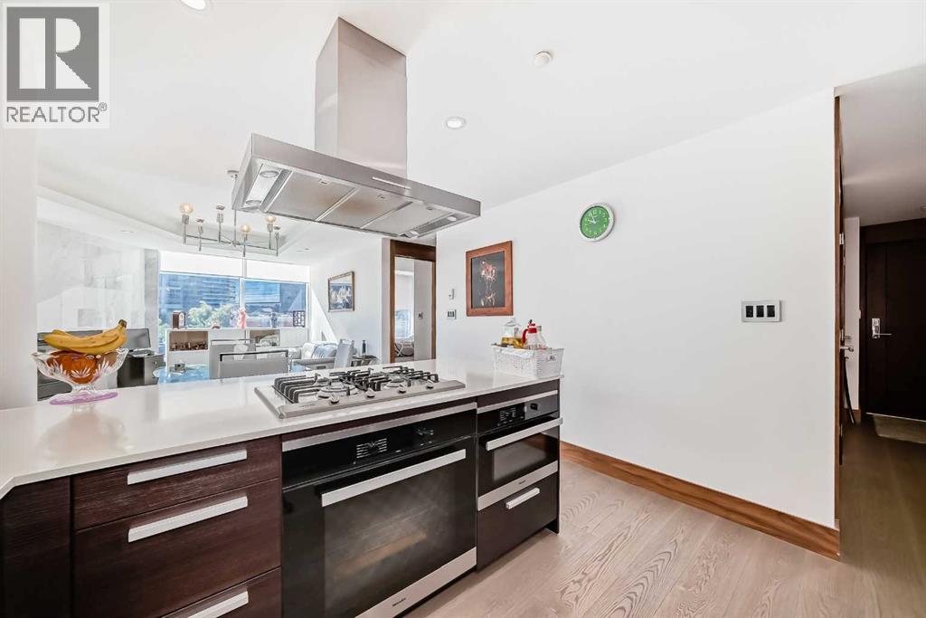 Single Family House for Sale in    Avenue SW Eau Claire Calgary 